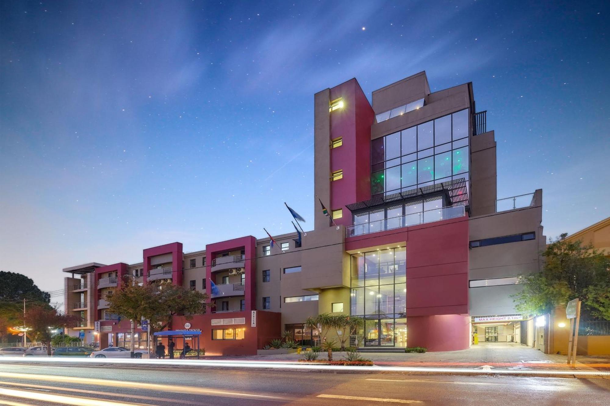 Protea Hotel By Marriott Pretoria Hatfield Exteriör bild