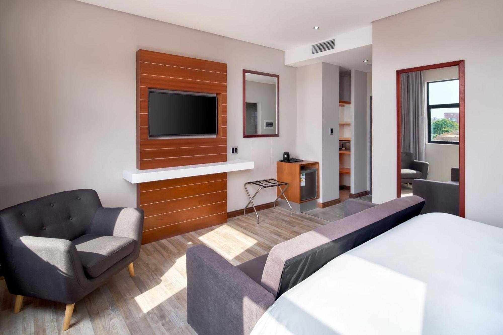 Protea Hotel By Marriott Pretoria Hatfield Rum bild